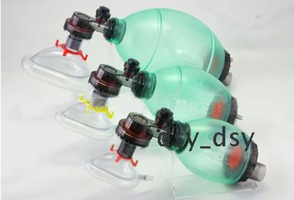 成人硅膠簡易呼吸器可以重復(fù)利用。